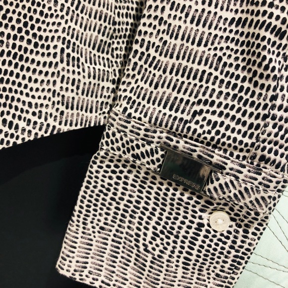 EXPRESS - Design Studio - button down shirt. - Picture 3 of 4